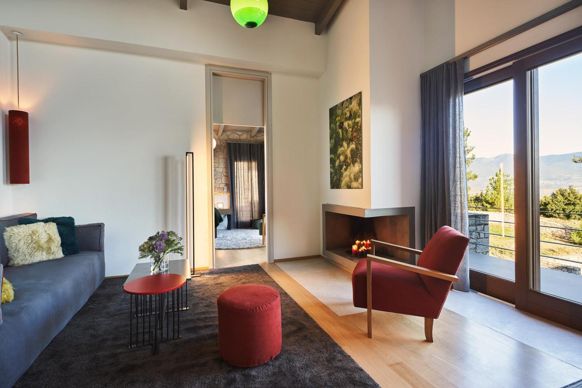 Alti Parnassos Residences อัมฟิเกลีย ภายนอก รูปภาพ