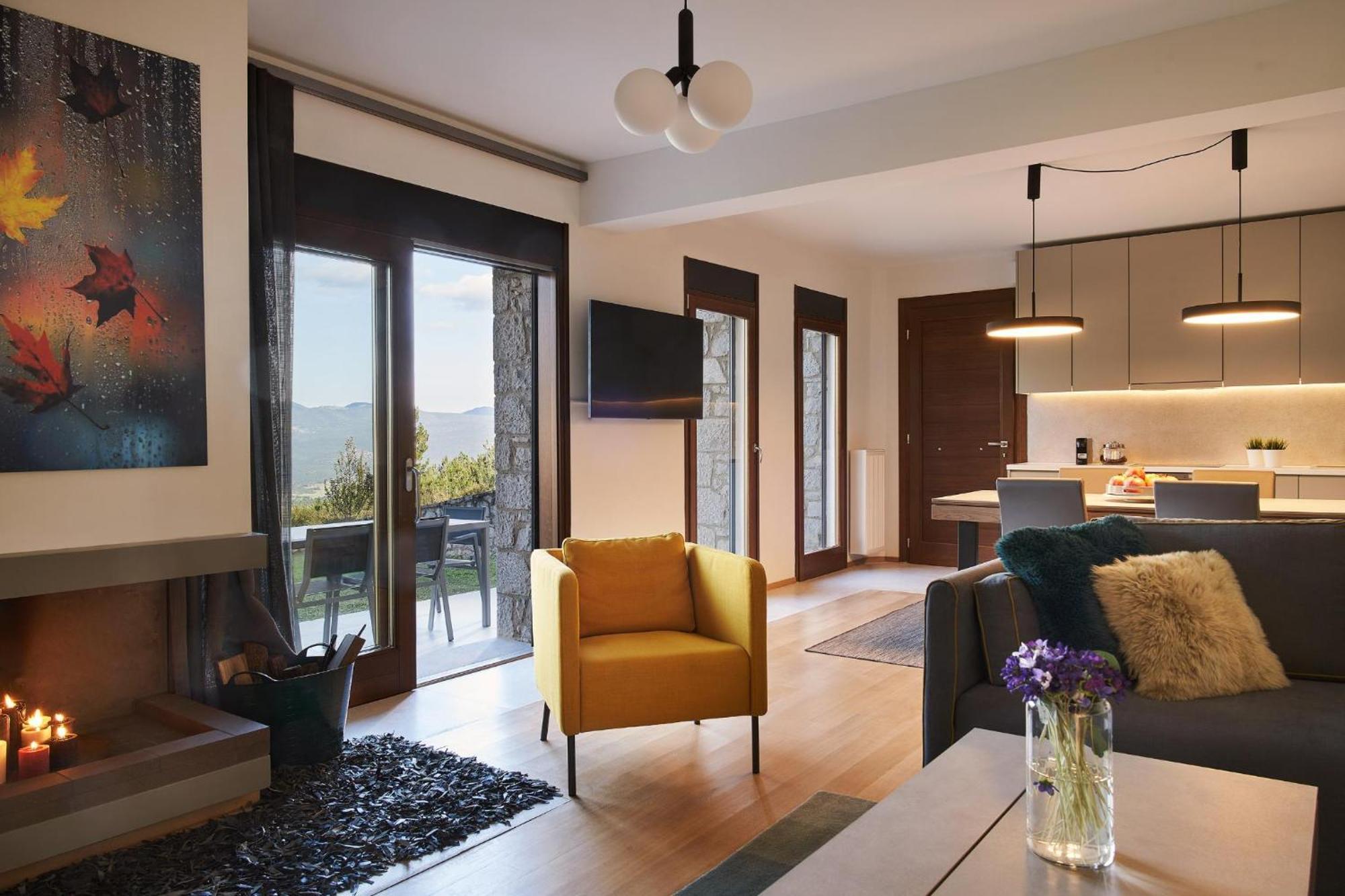 Alti Parnassos Residences อัมฟิเกลีย ภายนอก รูปภาพ